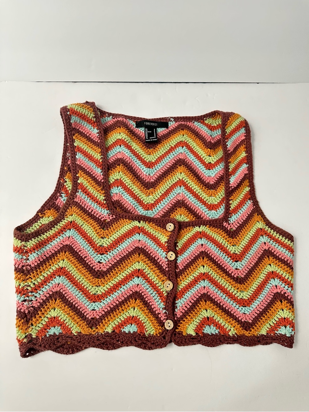 Forever 21 Women Crop Top Sz Small Crochet Multicolor Chevron Boho Festival Vest - Picture 1 of 8